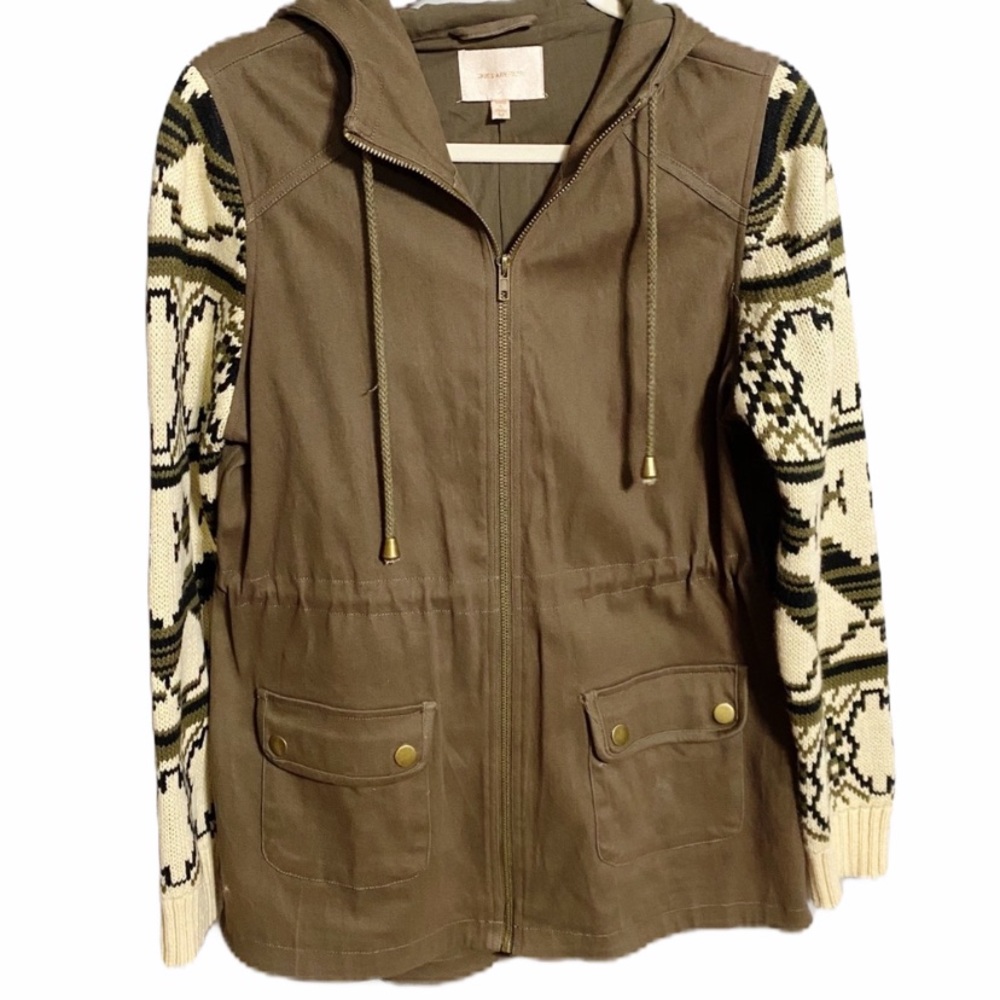 Skies Are Blue Sweater Sleeve Utility Jacket